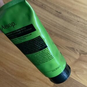 Aesop Geranium Leaf Body Scrub 180 mL Aesop exfoliating scrub